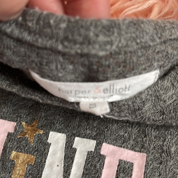 💕 Preloved ~ Two EUC Girls Long Sleeve Shirts - Picture 10 of 11